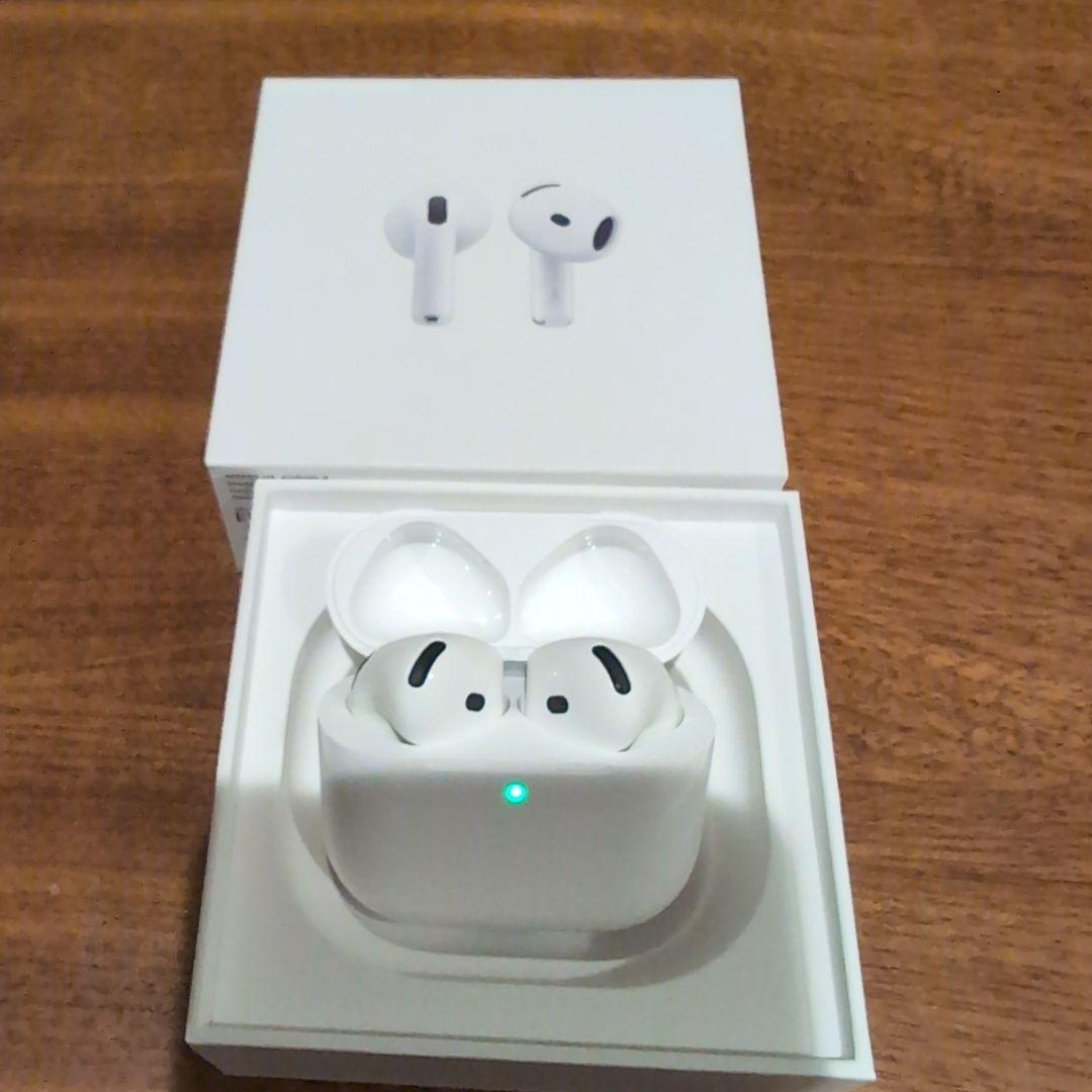 Apple AirPods 4 ワイヤレスイヤホン