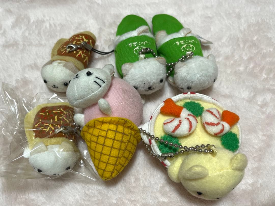 バラ売り可！にゃんにゃんにゃんこ　キーホルダー　サンエックス