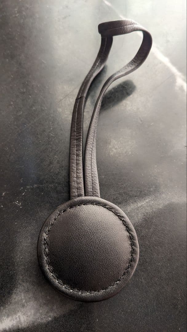 CHANEL ブラックレザー チャーム