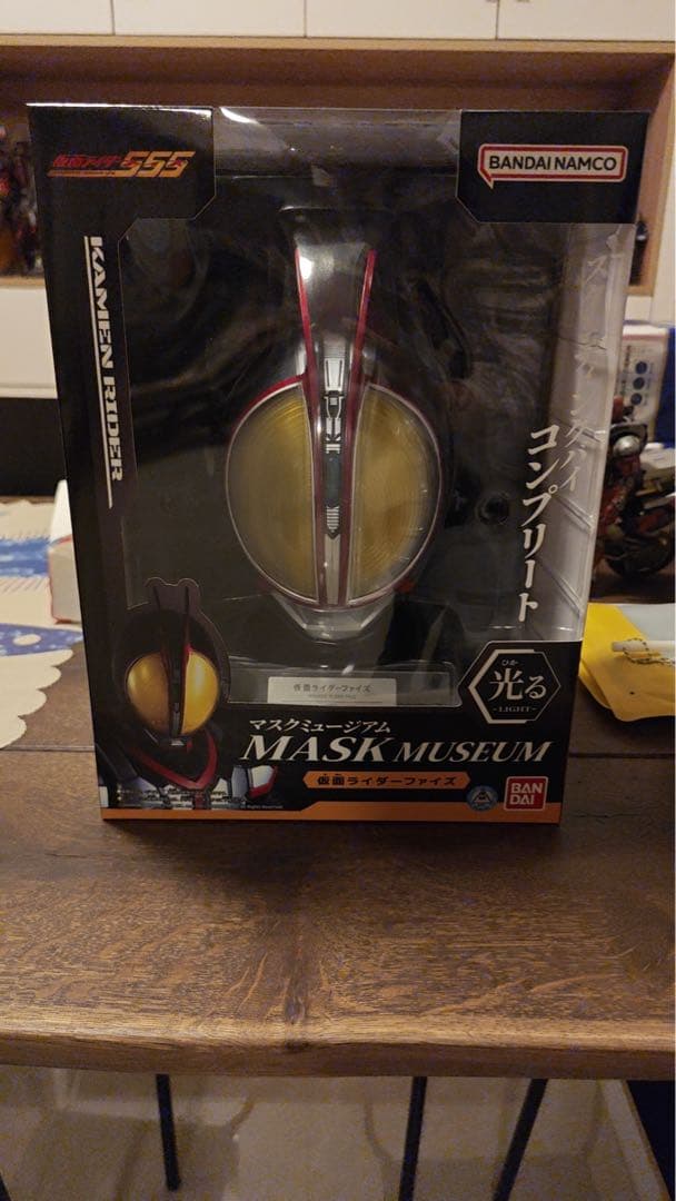 仮面ライダーファイズ 「仮面ライダー555(ファイズ)」発光マスク 傷があり