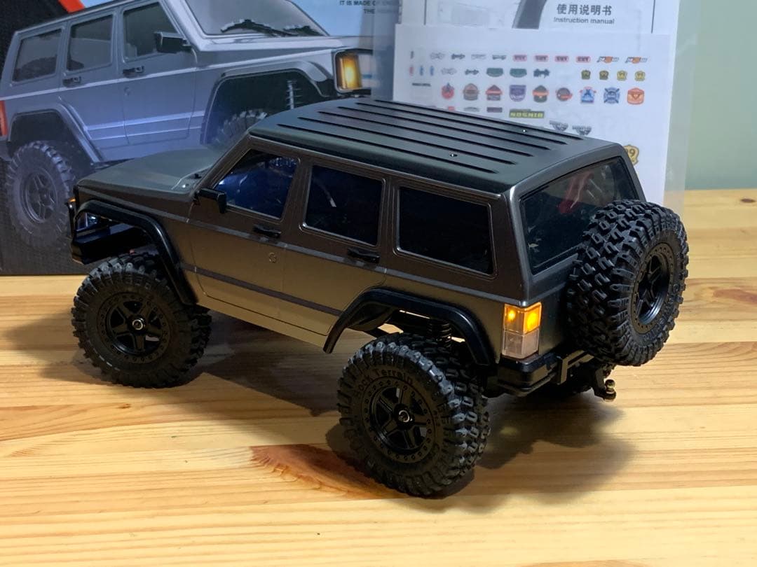 チョロ【美品】LEDライト付きグレーRCカー