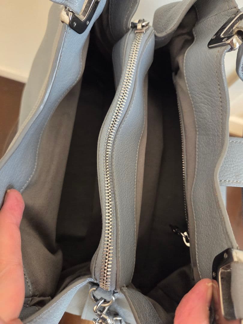 miu miu ミュウミュウ　2wayショルダーバッグ　ブルーグレー