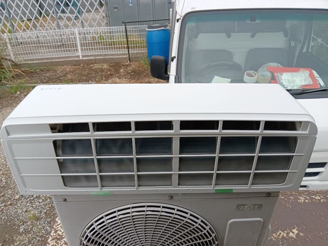 ヤマダオリジナル・ ルームエアコン 6畳用 YHAーS22M－W・2022年製