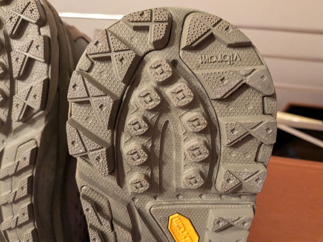 ホカオネオネHOKA ONE ONE TORULTRA HI US12 30cm