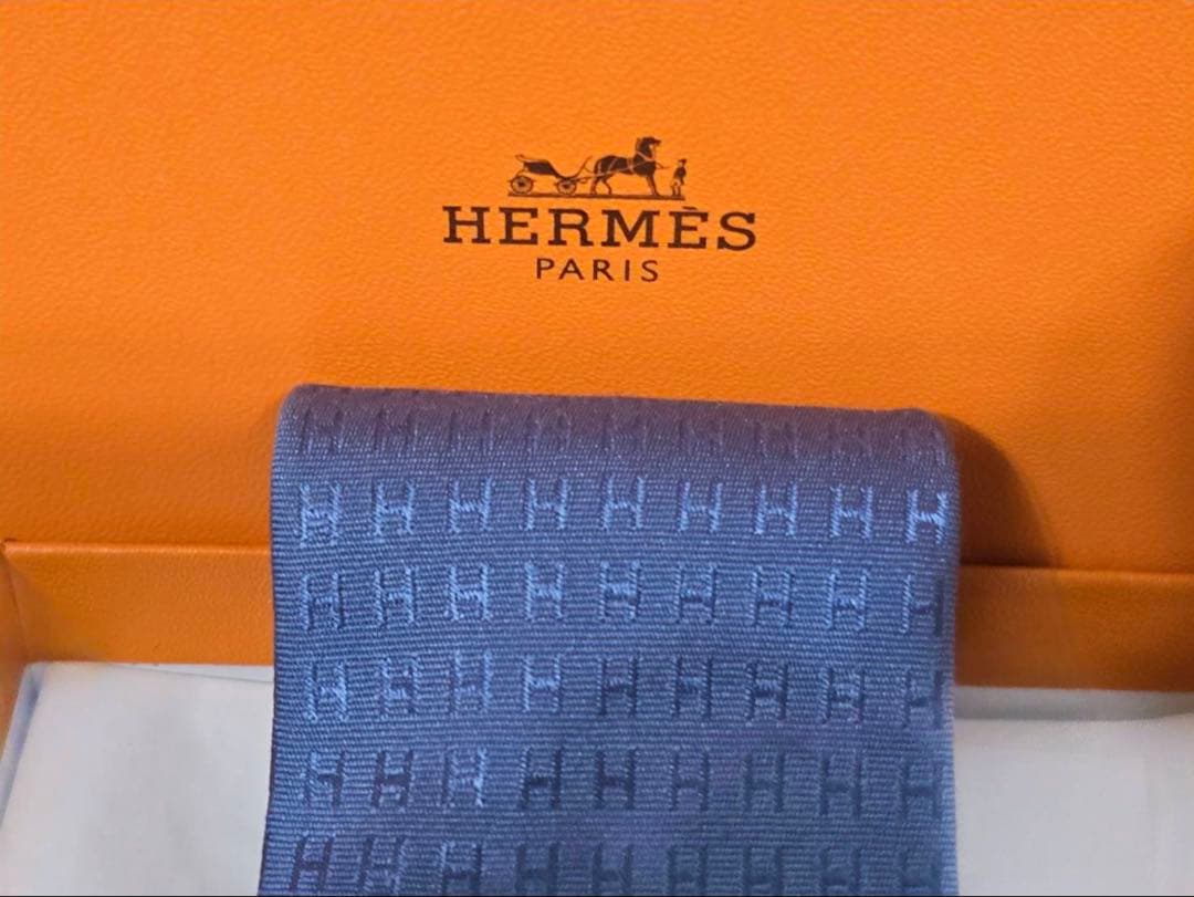 ✨新品未使用品✨箱無し割引可能HERMES ファソナ シルク100% ネクタイ