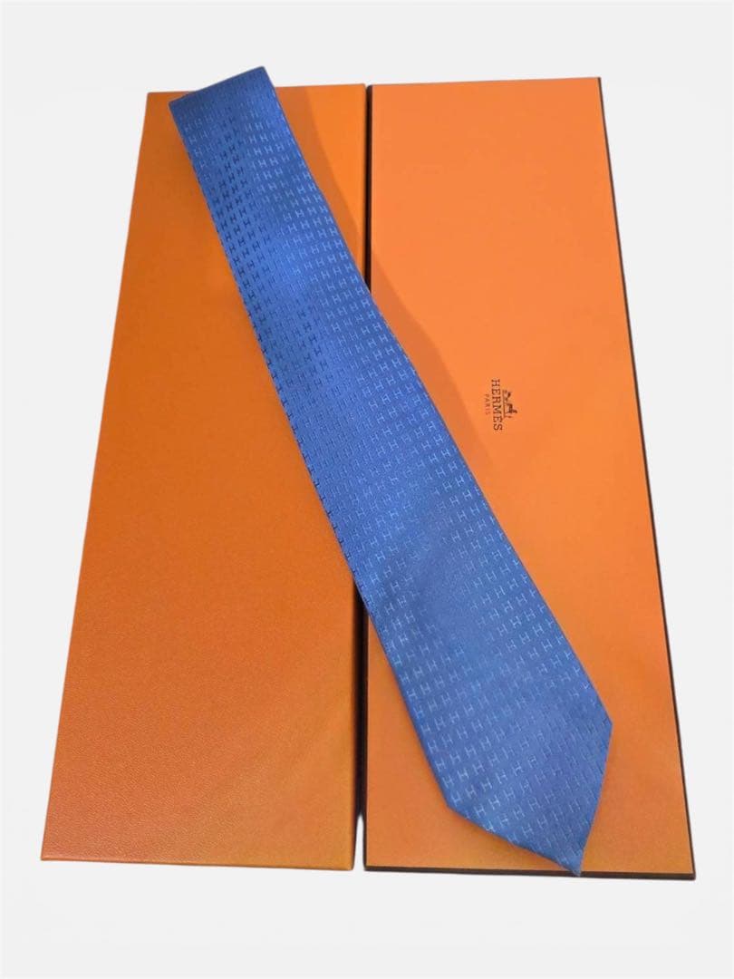 ✨新品未使用品✨箱無し割引可能HERMES ファソナ シルク100% ネクタイ