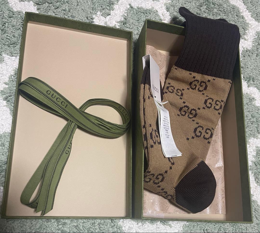 GUCCI正規新品♡グッチ♡ロングソックスM箱カード付きロゴハイソックス