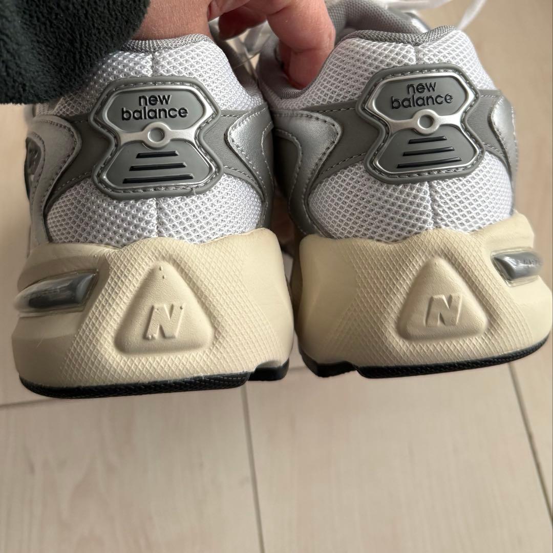 新品未使用品　ニューバランス　725 24.5cm