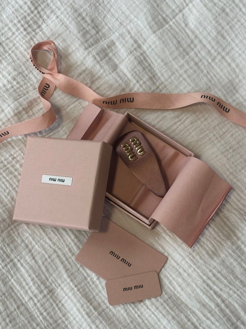 miu miu ブラウン ヘアピン