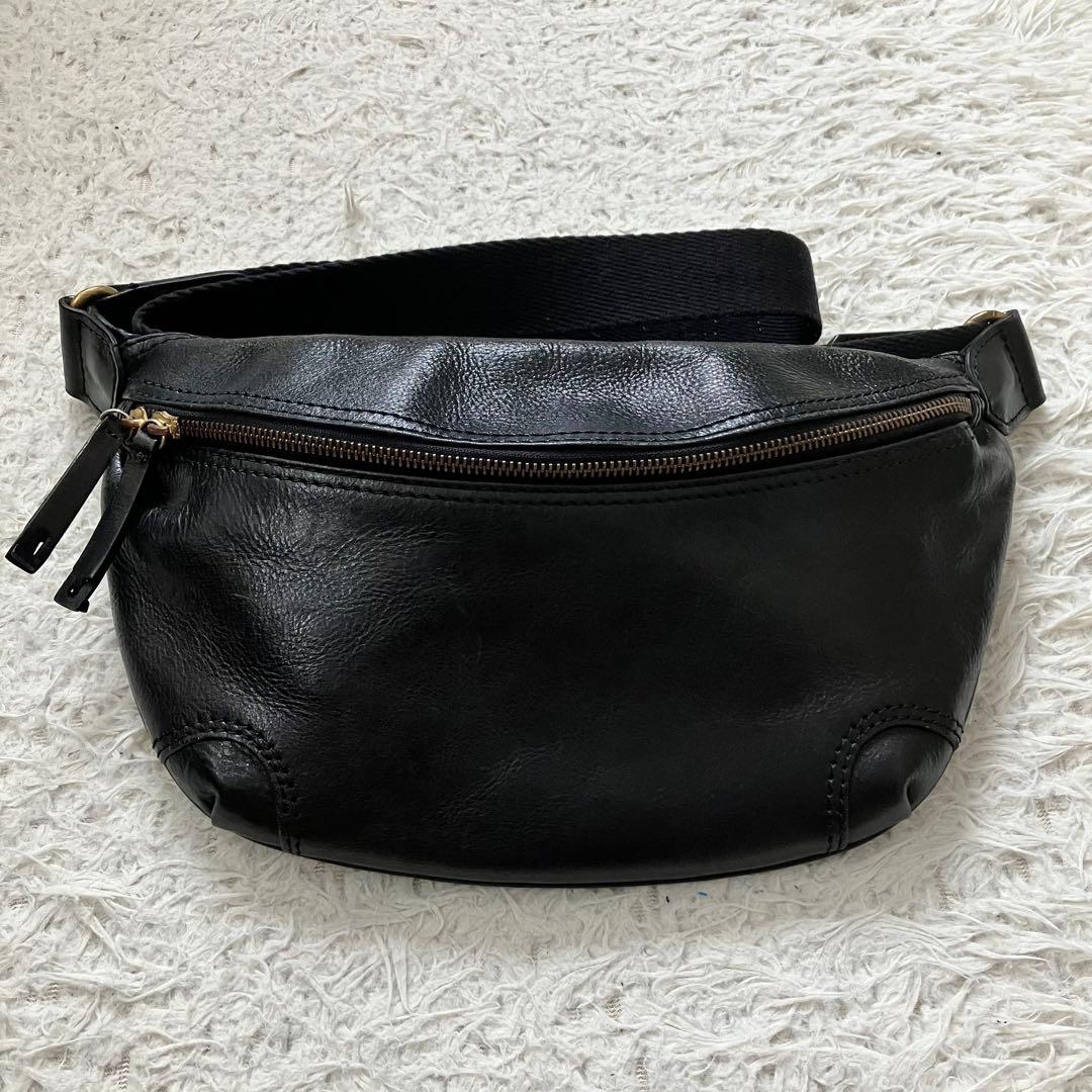 《美品高品質早い者勝ち》クオドロquadroリアルレザー本革ショルダーバッグ