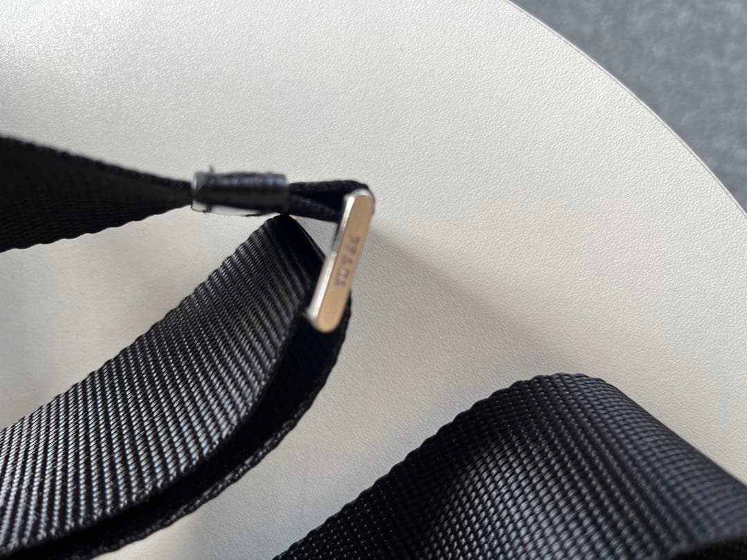 PRADA プラダ ショルダーバッグ メッセンジャー 斜め掛け可 ナイロン 黒