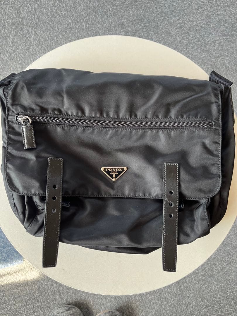 PRADA プラダ ショルダーバッグ メッセンジャー 斜め掛け可 ナイロン 黒