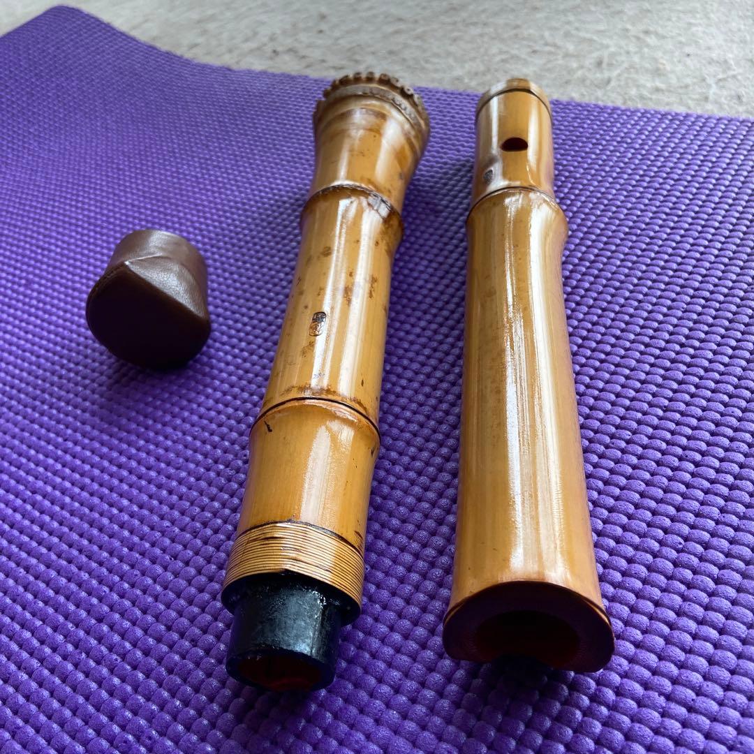 38 値下げ　尺八　一尺六寸管　銘　○軒？　二印　梅軒だと教えて頂きました