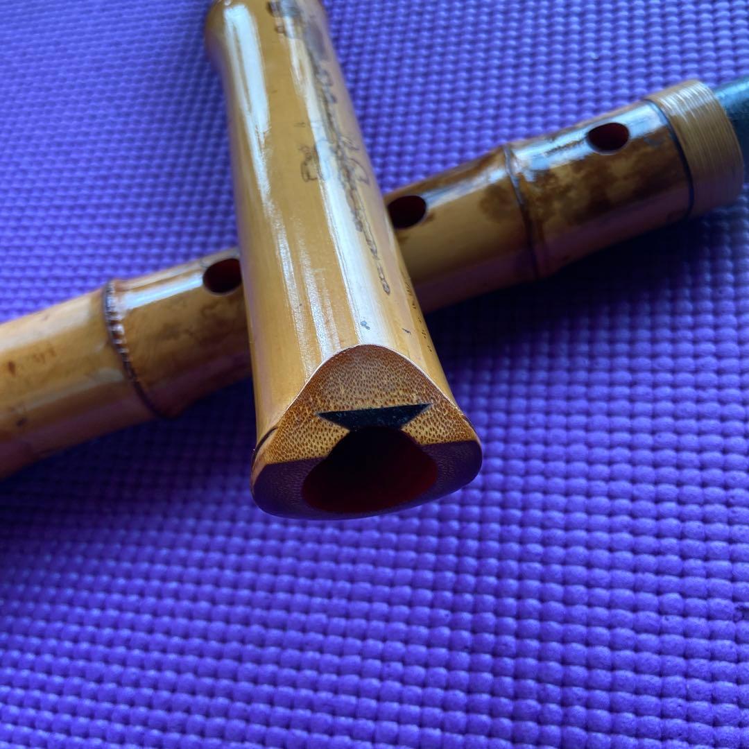 38 値下げ　尺八　一尺六寸管　銘　○軒？　二印　梅軒だと教えて頂きました