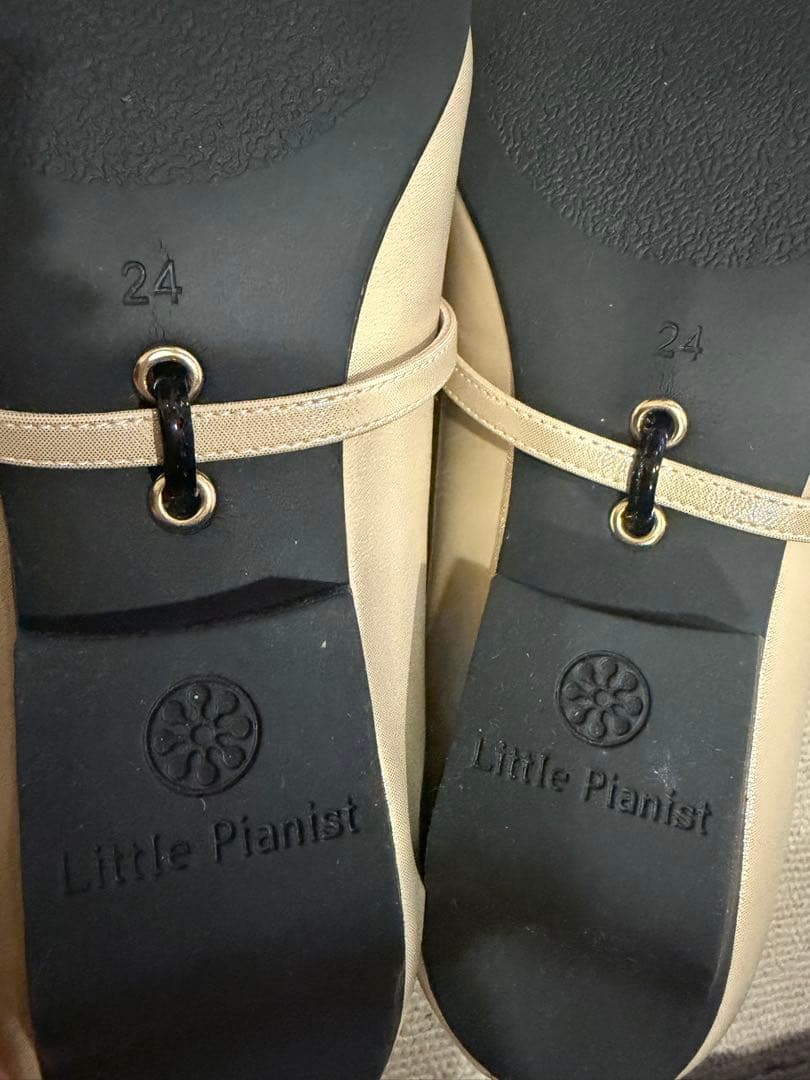 リトルピアニスト　ステージ用シューズ　シャンパンゴールド