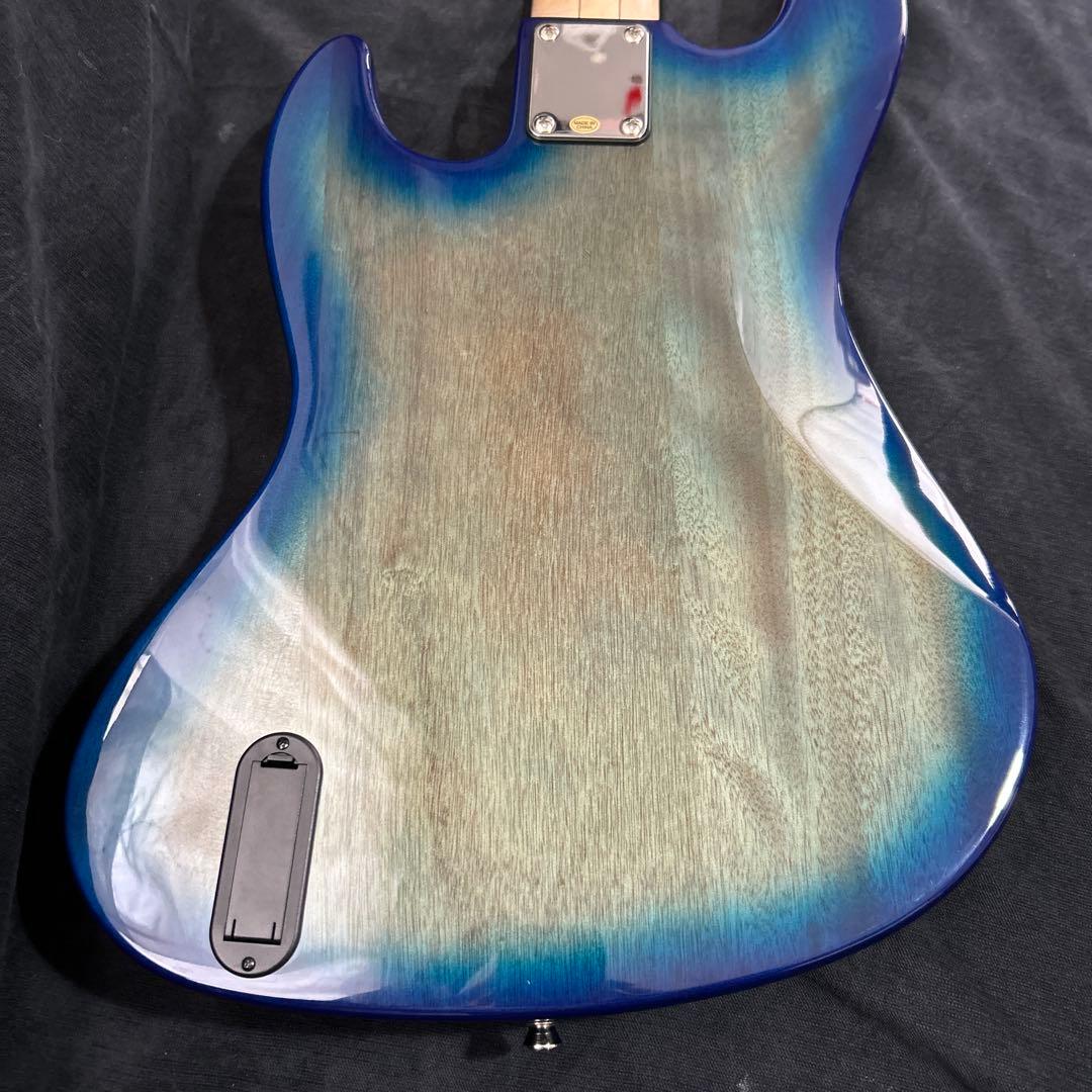 油*圧様 Bacchus WJB5-BP/Act BL-B 5弦ベース アクティ