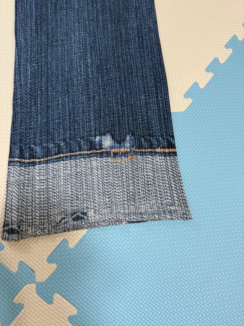 ✨【美品】PLEATS PLEASE イッセイミヤケ デニム調パンツ✨
