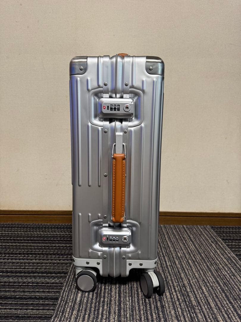 イノベーターinnovator ステアリングシルバー INV1811 36L