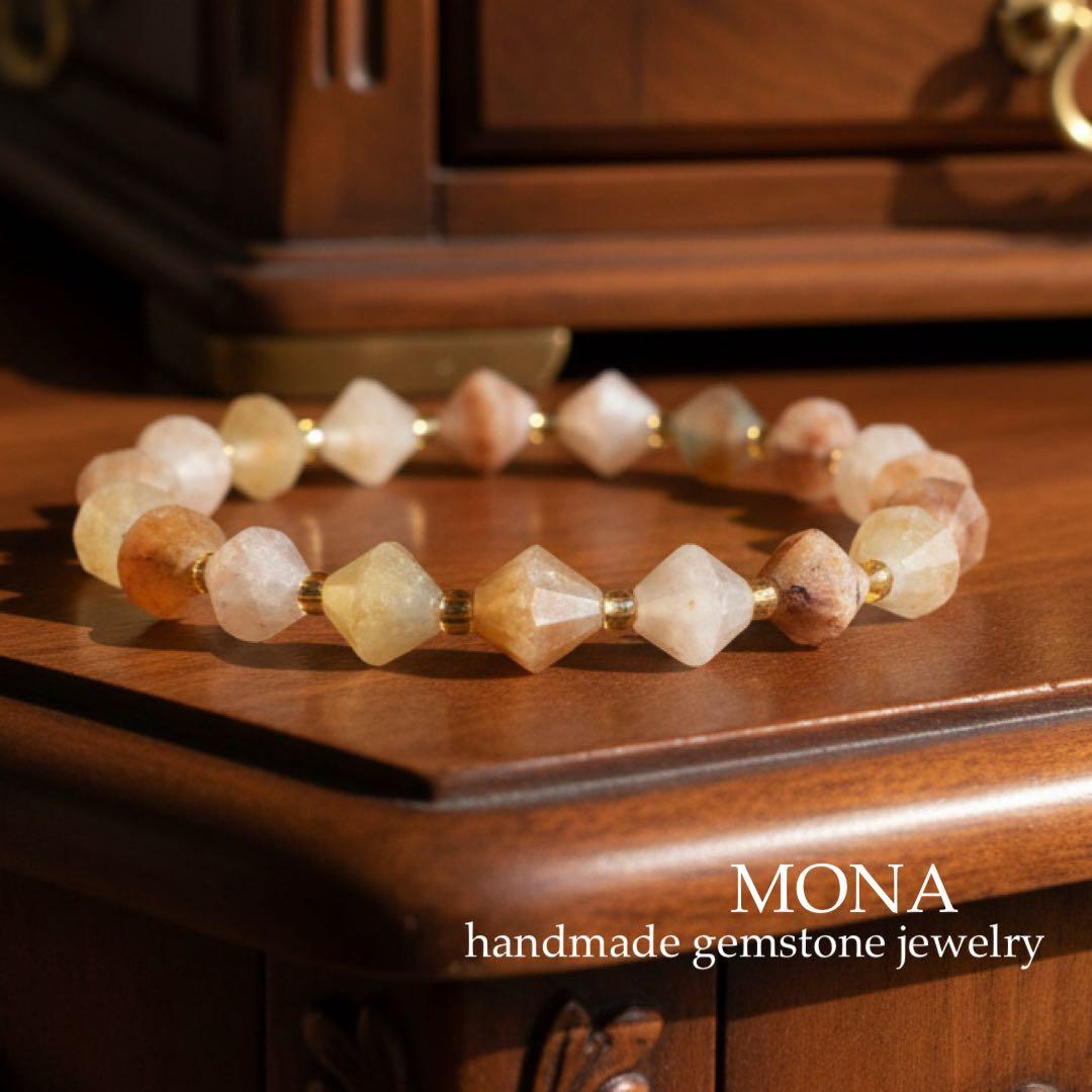 【blue.ks】 ✳︎SALE✳︎天然トパーズの華奢ゴムブレスレット