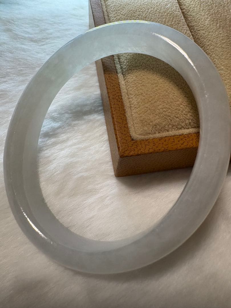 【Mimi】高級 翡翠 バングル A貨 卵型 サイズ 51.5