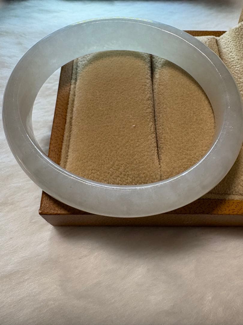 【Mimi】高級 翡翠 バングル A貨 卵型 サイズ 51.5