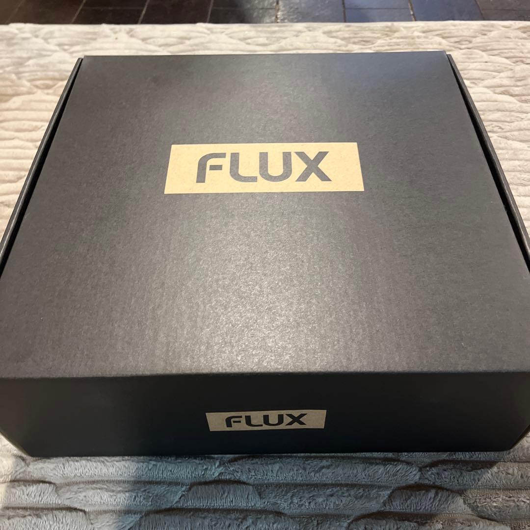 FLUX X F サイズM 新品未使用
