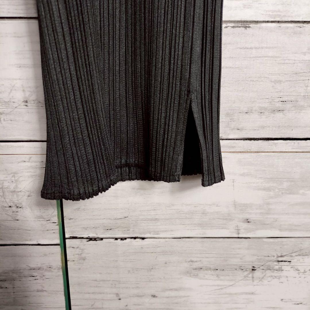 プリーツプリーズ イッセイミヤケ クロップド丈パンツ 黒 ブラック