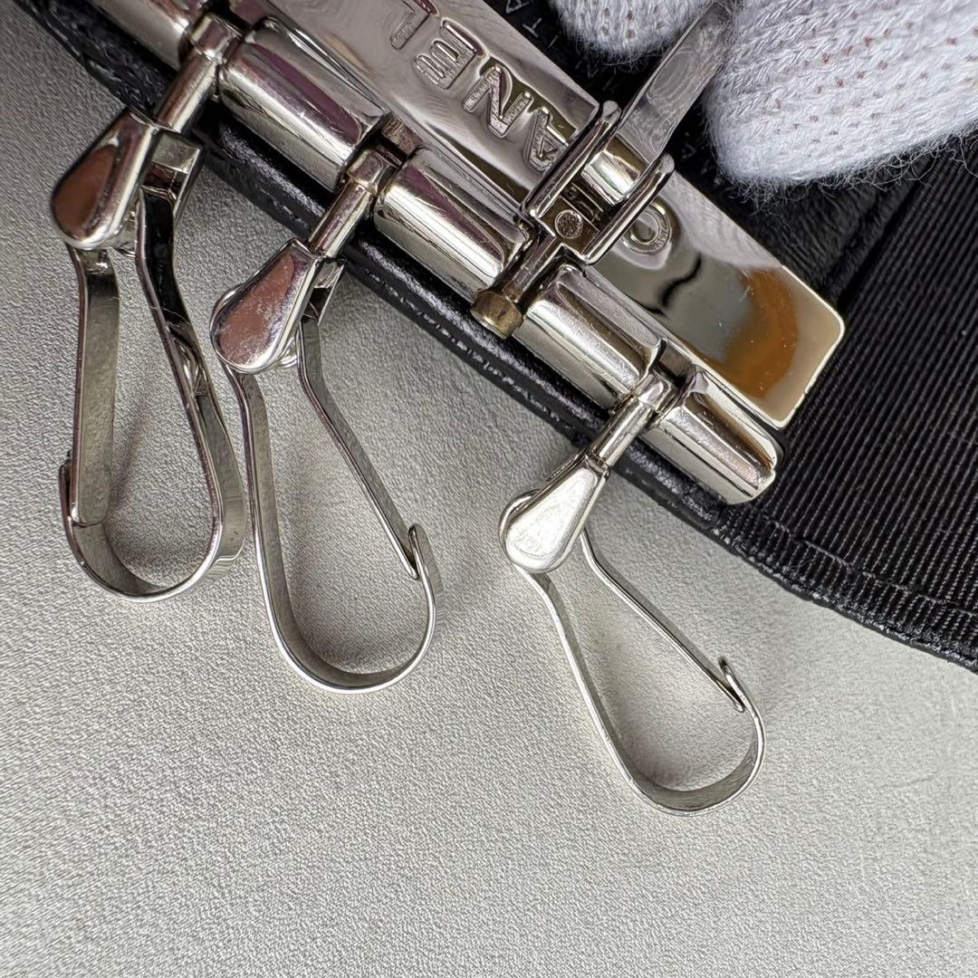 CHANEL キーケース　キャビアスキン　マトラッセ　カードケース　財布