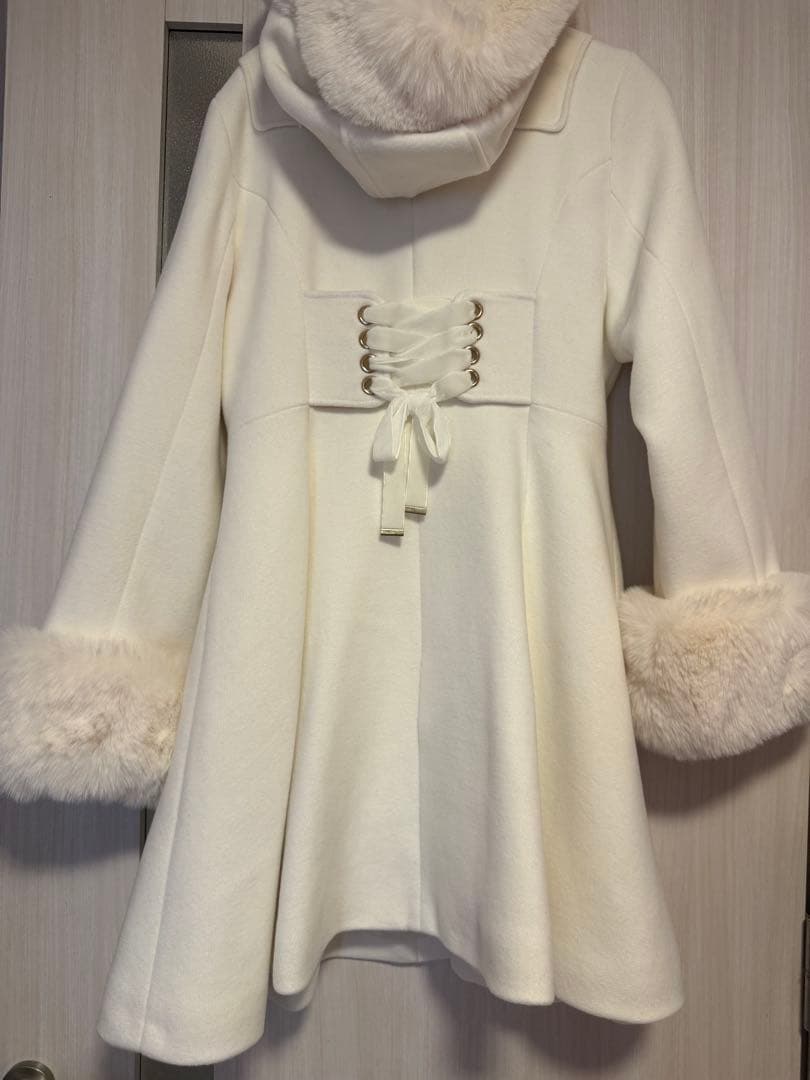 リボンベルトフードコート　ホワイト