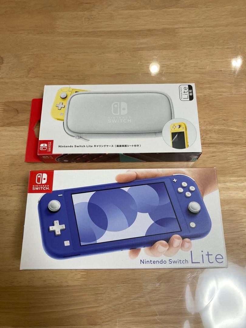 Nintendo Switch Lite Blue 専用ケース付き