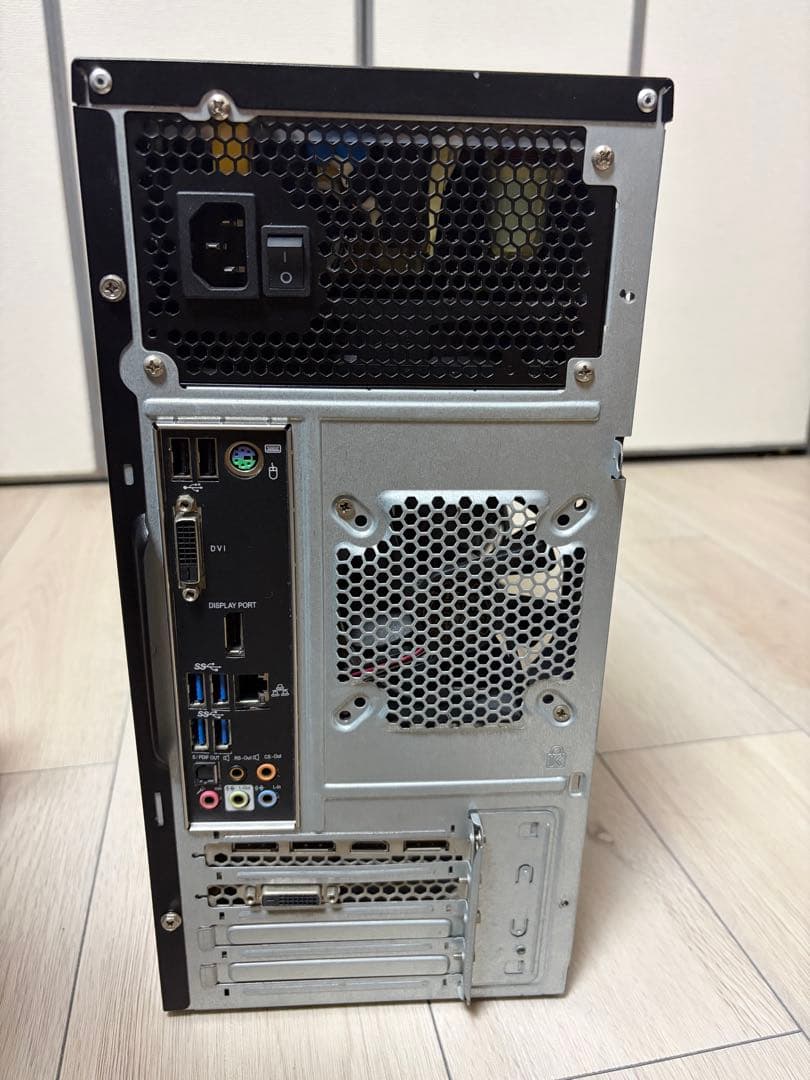 ぼ*様 iiyama デスクトップPC i7-8700 gtx1060(3gb)