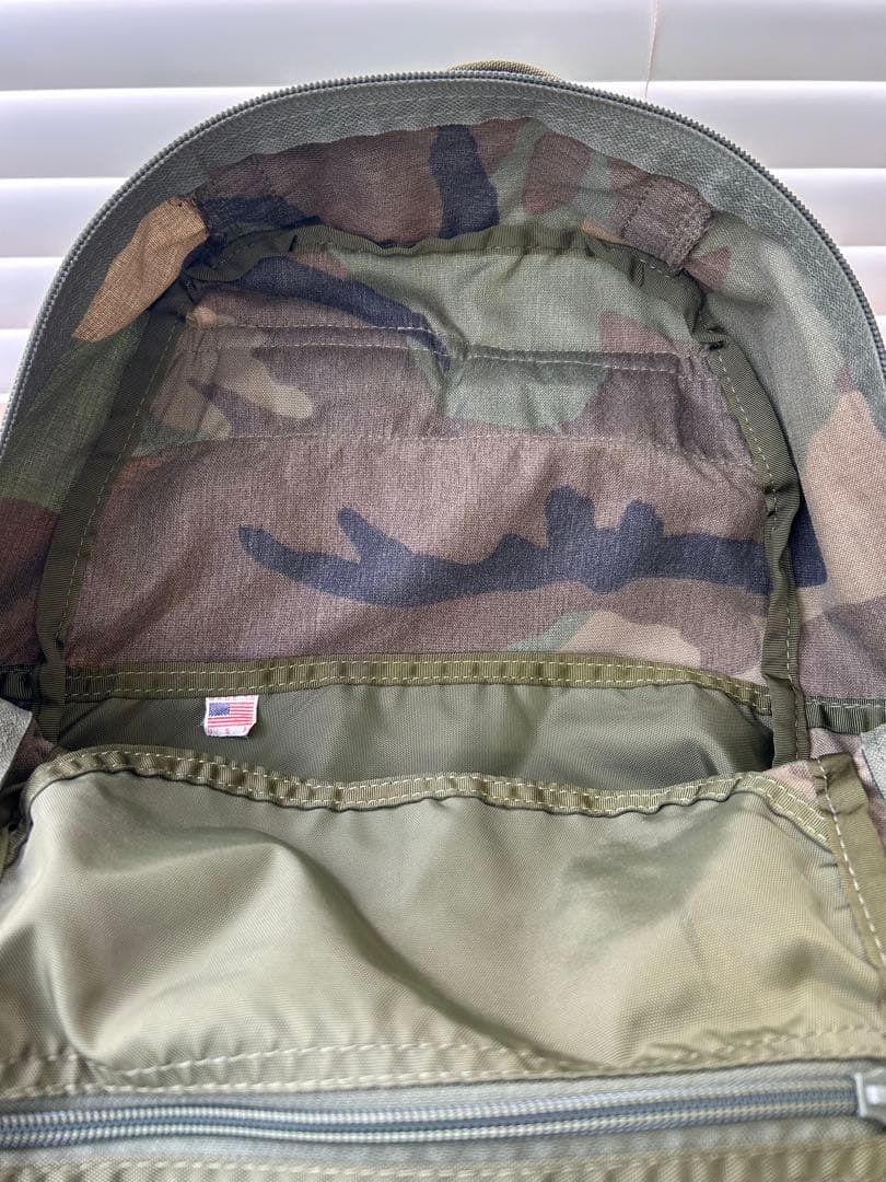 【USA製】Briefingフライトライト 迷彩 カモフラリュック バックパック