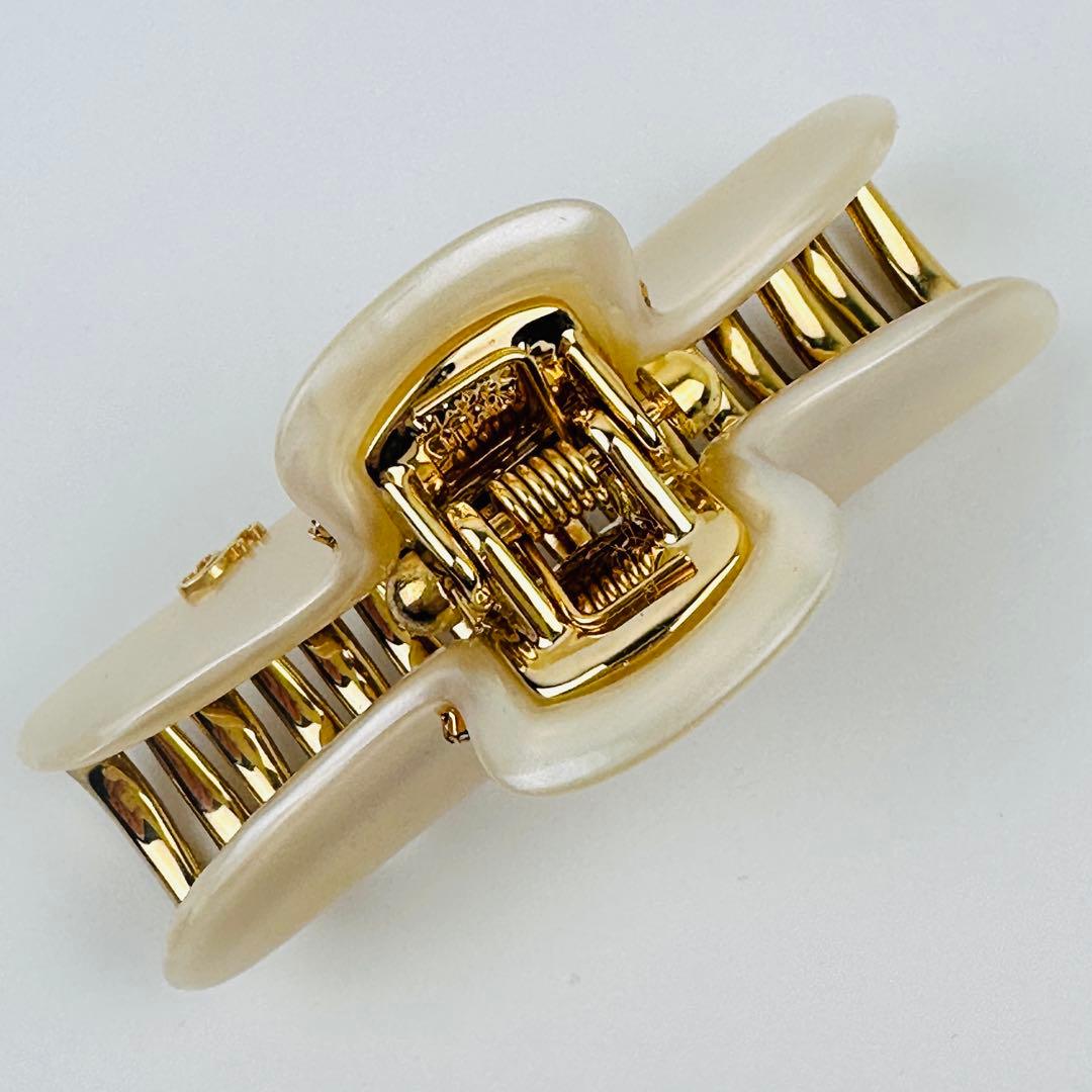 美品　アッカ　バレッタ　ヘアクリップ ゴールド アイボリー 約10cm ロゴ