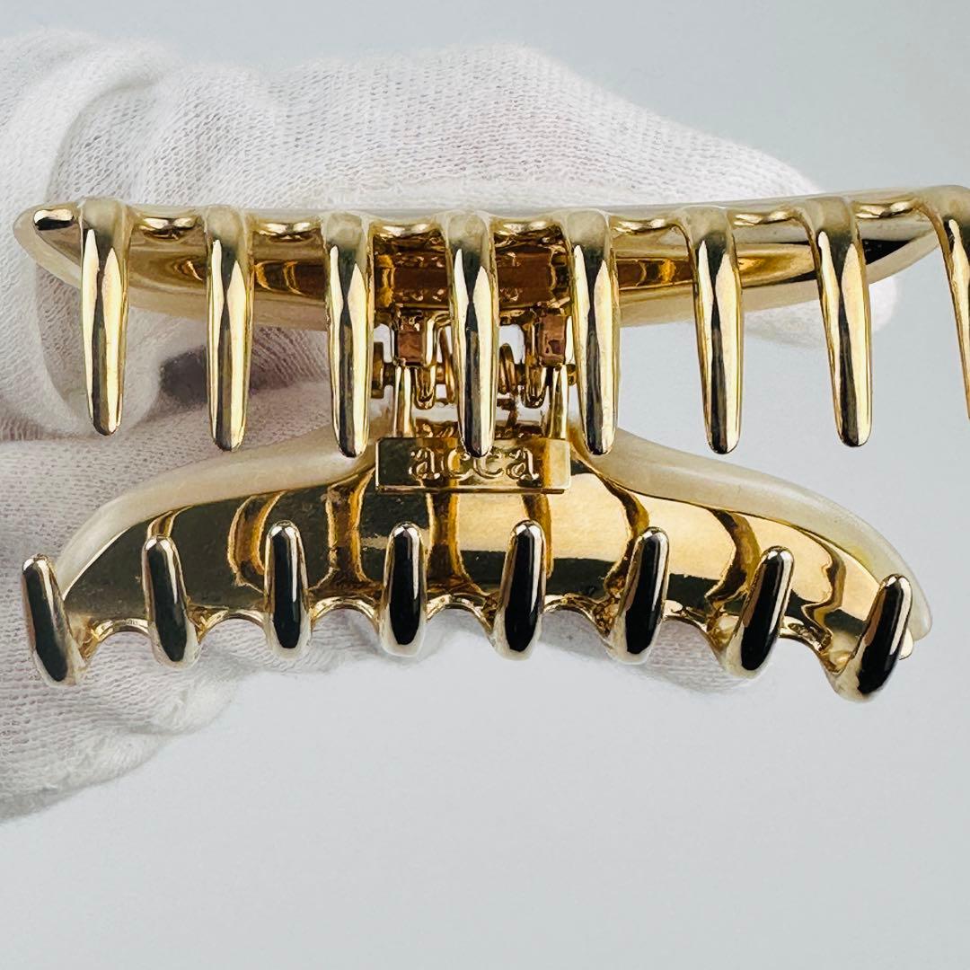 美品　アッカ　バレッタ　ヘアクリップ ゴールド アイボリー 約10cm ロゴ