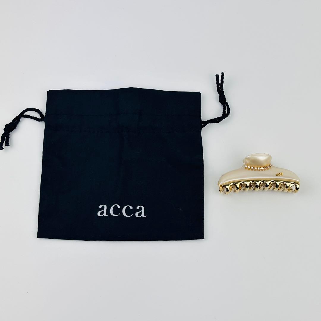 美品　アッカ　バレッタ　ヘアクリップ ゴールド アイボリー 約10cm ロゴ