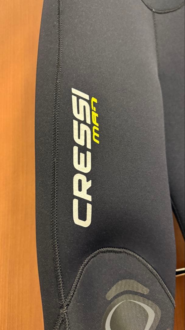 CRESSI クレッシー　ウェットスーツ5mm Casroro Mサイズ(M3)