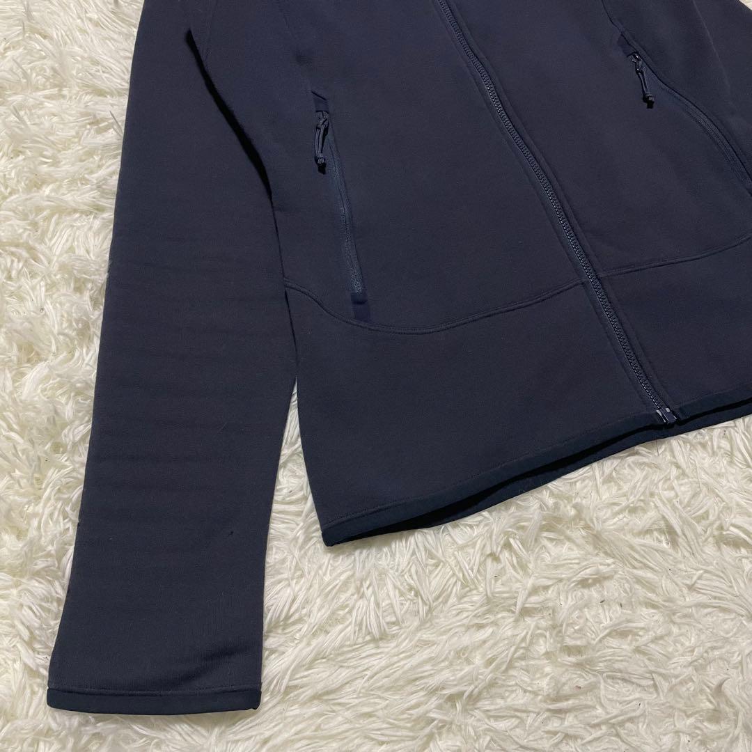 ARC'TERYX KYANITE HOODY ジップパーカー　ロゴ　刺繍　紺色