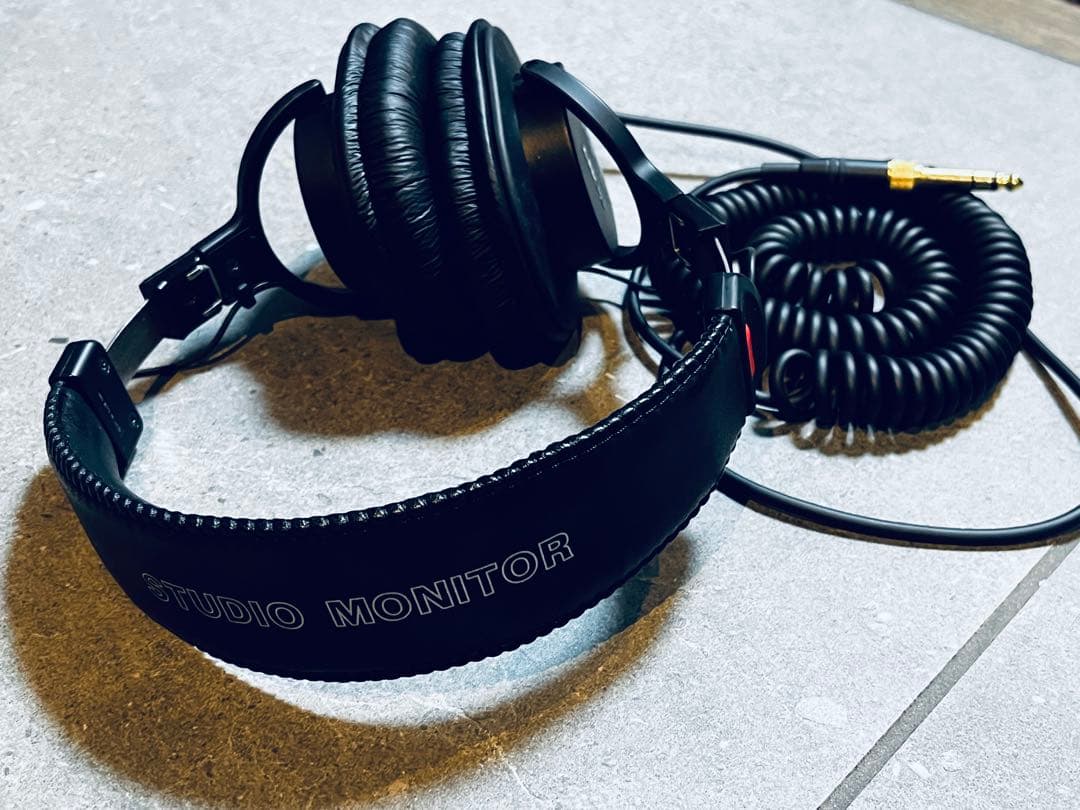 SONY ヘッドホン MDR-7506 ケース付