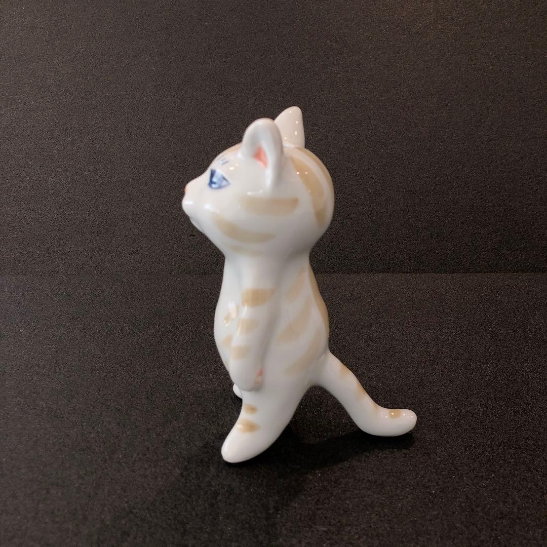 新品・人気作家FLOWERS 有田焼 猫 花器 仁王立ち 染付シリーズ 箱付き