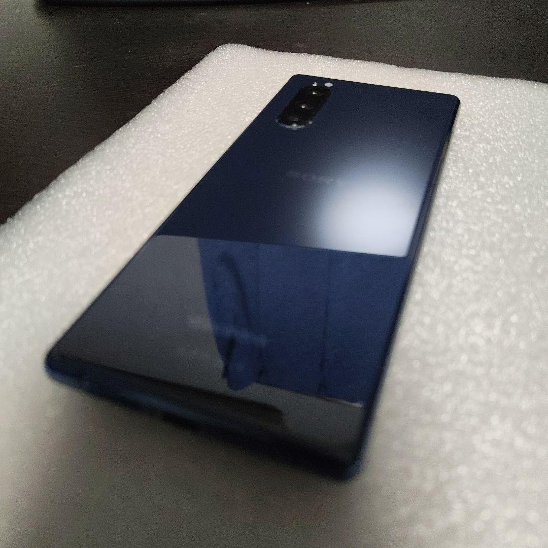 Xperia 5 SO-01M SIMフリー、ブルー Spigenケース付