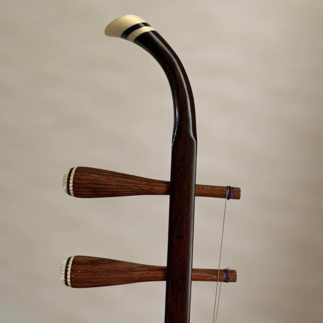 二胡. 敦煌牌. 蛇皮 上海民族楽器 セミハードケース 付属品