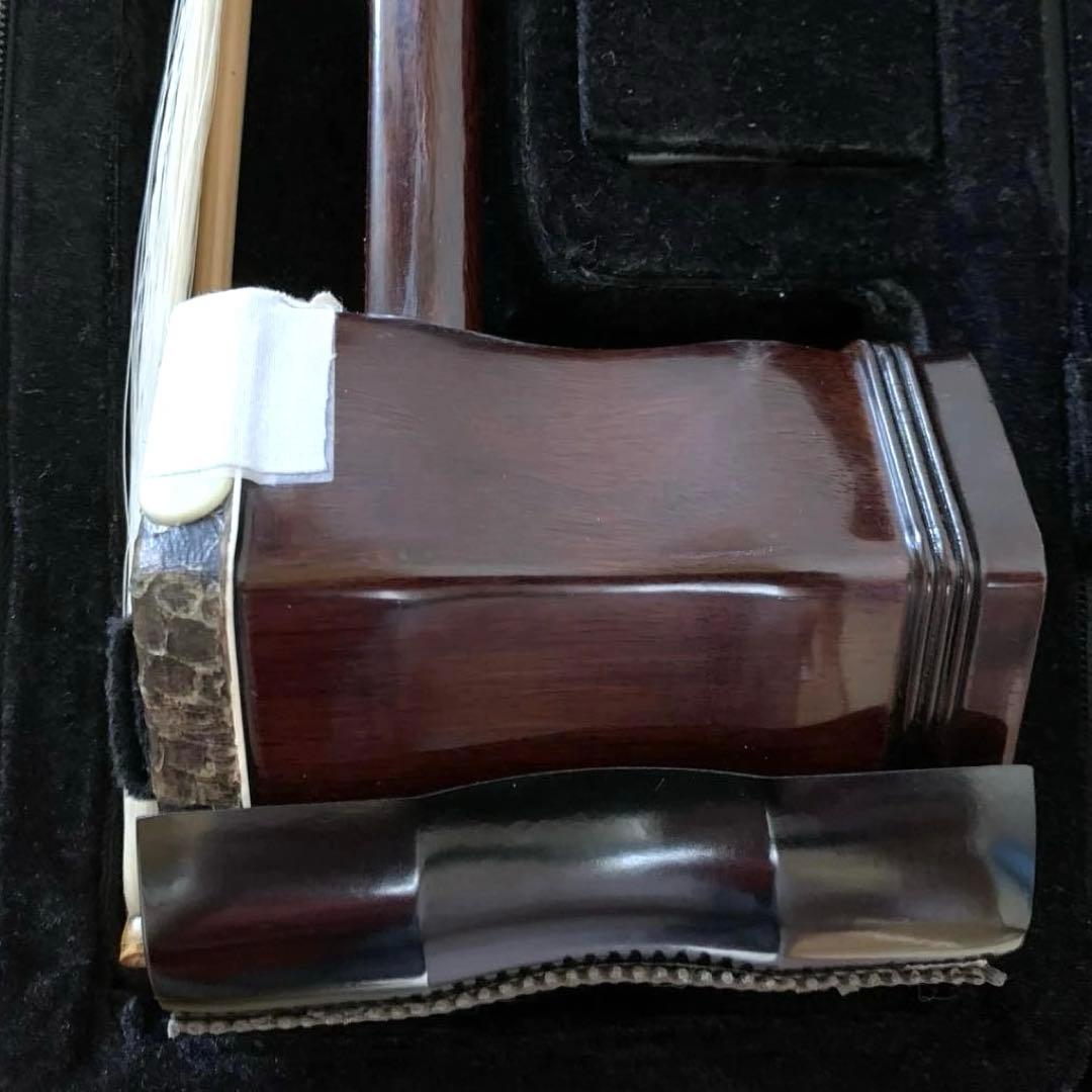 二胡. 敦煌牌. 蛇皮 上海民族楽器 セミハードケース 付属品