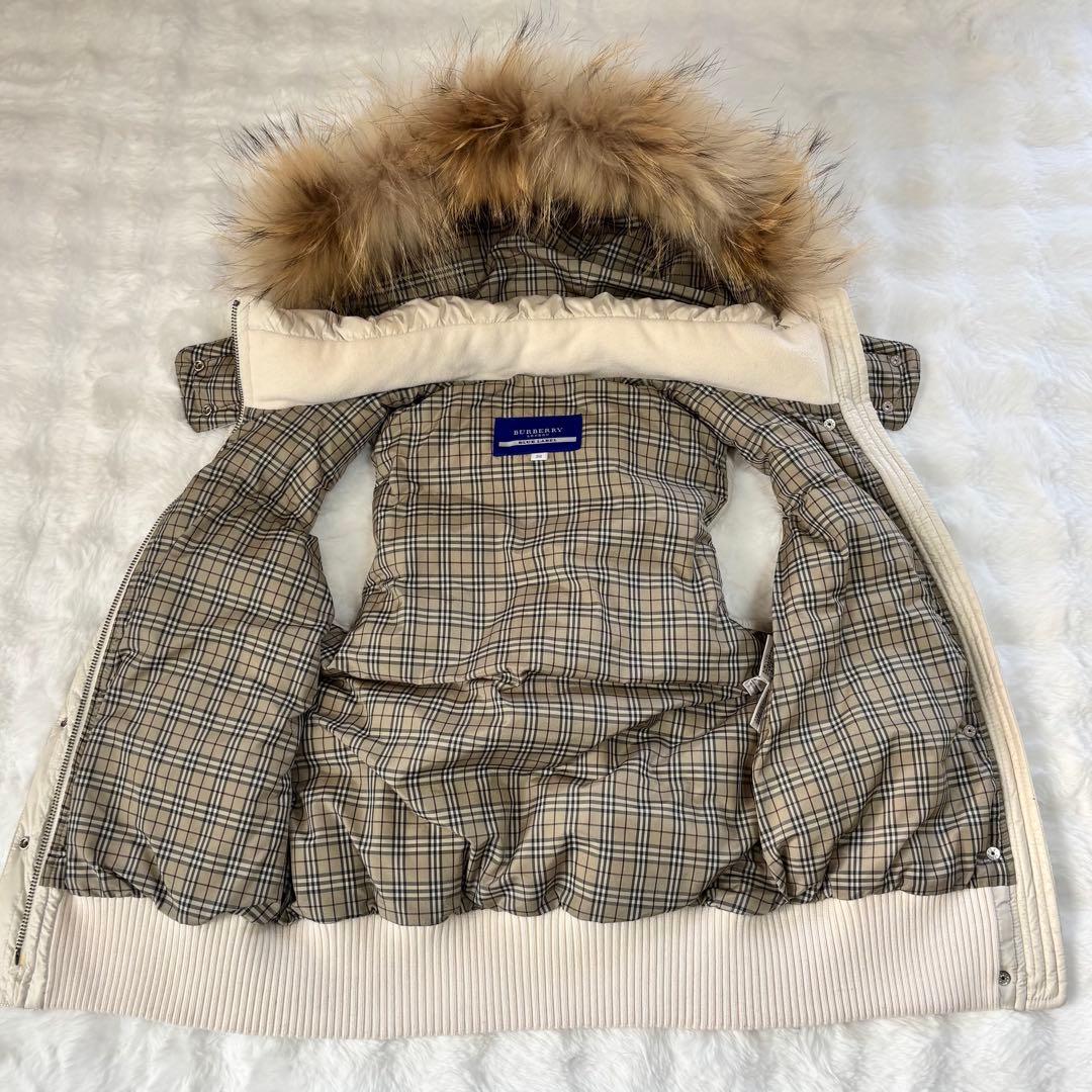 バーバリーロンドン ブルーレーベル　ファー付き　ホワイトベージュ　ノバチェックM