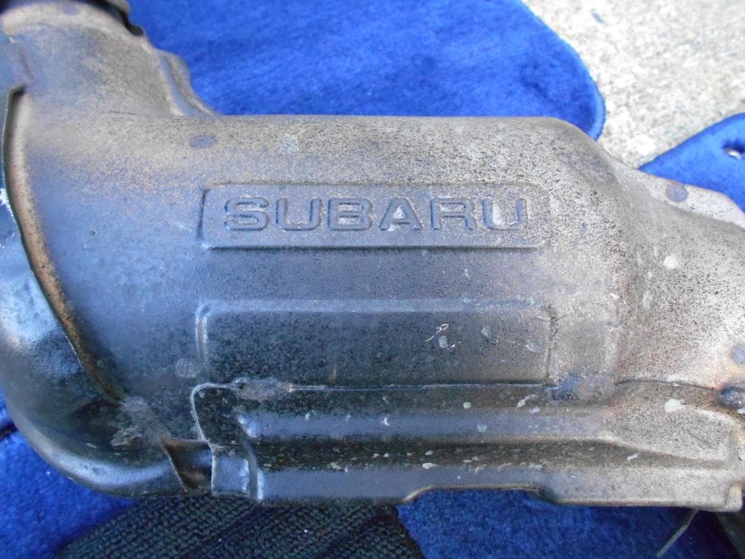 エキゾーストマニホールド 金属製