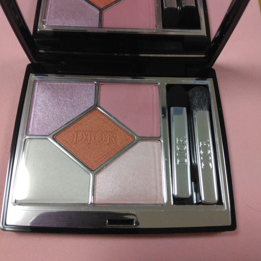 お値下げディオール アイシャドウサンククルールマシュマロ 伊勢丹限定