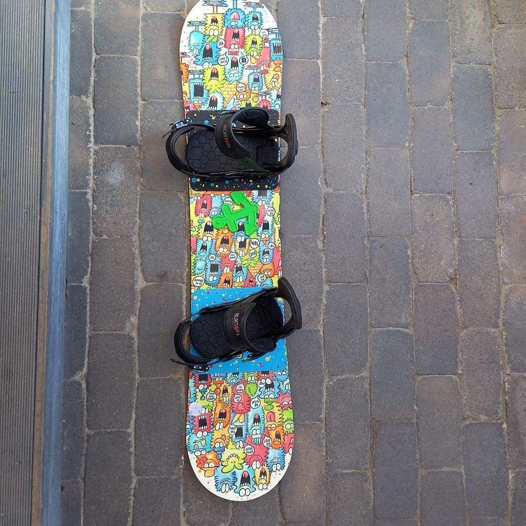 BURTON スノーボード カラフルデザイン　キッズ