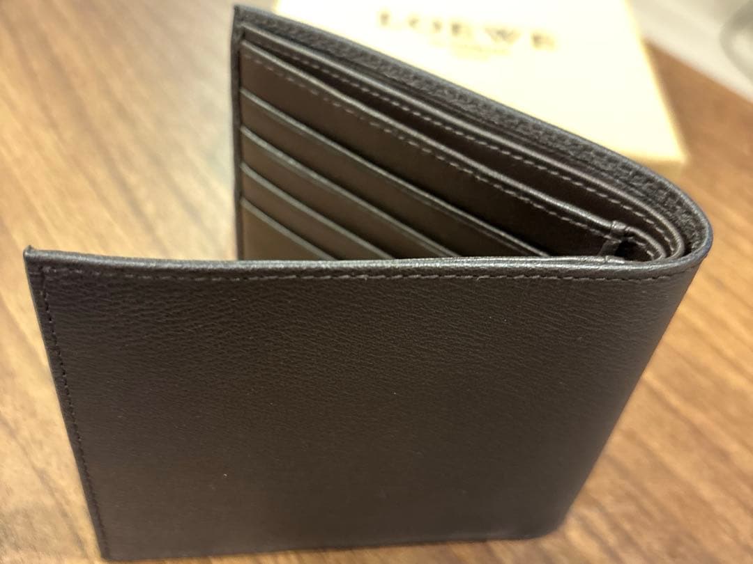 LOEWE ダークブラウン 二つ折り財布