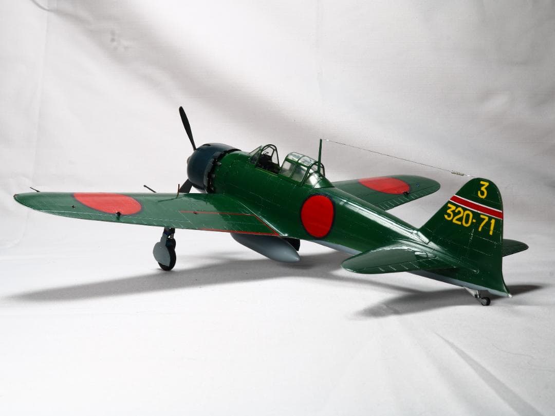 ハセガワ　1/32スケール　零式艦上戦闘機五二型　完成品