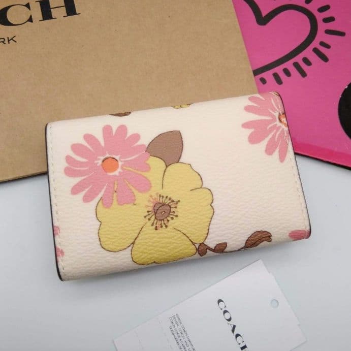 新品　COACH　キーケース　キーリング　フローラル