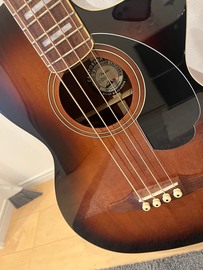Fender Kingman Bass アコースティックベース
